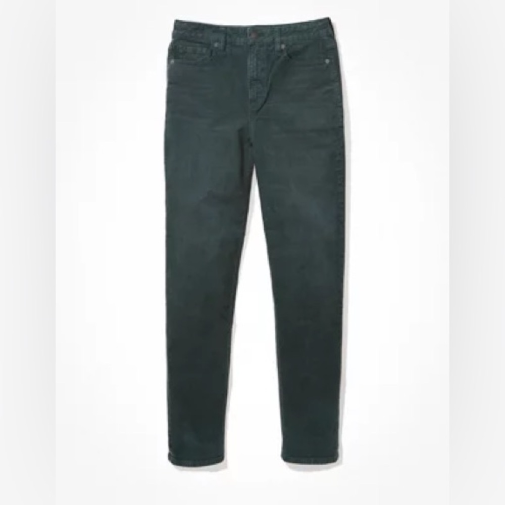 American Eagle Mom corduroy straight jean; super high rise; size 6/28 - NWT